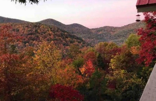 Suches Cabin | The Summit Haven -Top of Mountain/Pet Friendly/Panoramic Year-Round Views