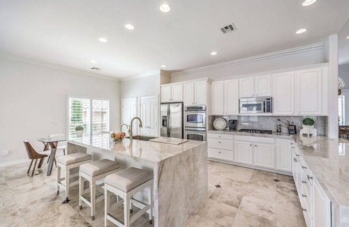 Seven Hills House | Tranquil Henderson Retreat with Pool & Spa!