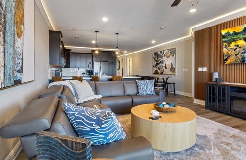 Osage Beach Condo | Upscale Lakeside Condo With Extraordinary Amenities at Topsider in Osage Beach 19mm
