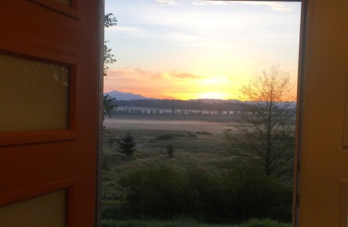 Seattle Hill-Silver Firs Villa | Villa SnoVista - ONLY 30 MINS AWAY FROM SPACE NEEDLE!