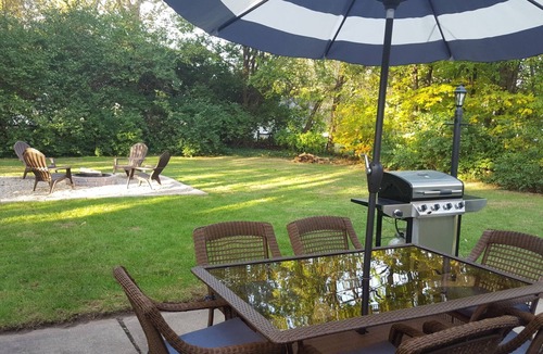 South Bend House | Walk to Notre Dame - Stay in Comfort!