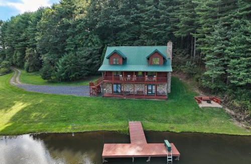 Jefferson House | Waters Edge Retreat