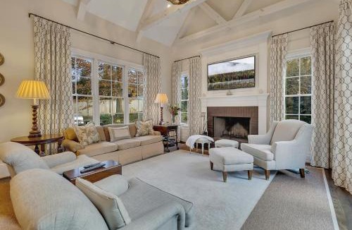 Chastain Park House | World Cup estate w pool & fire pit