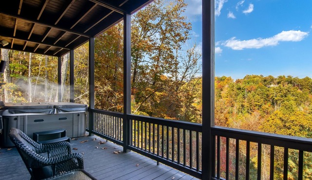 2 Masters + Theater + Sauna + Mtn Views + Hot Tub
