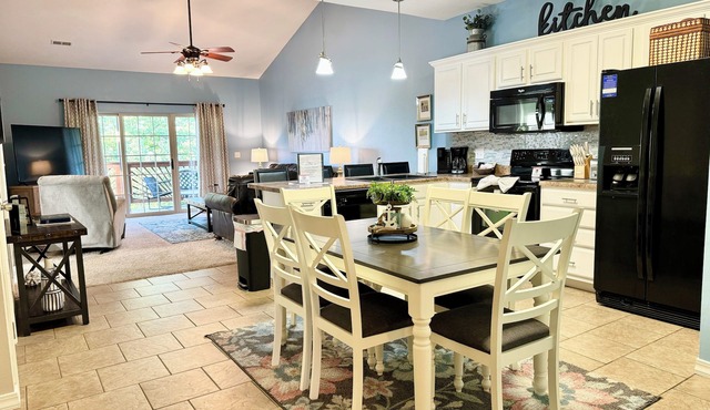 3 BR 2 Bath Lakefront Condo Vickery Resort with full dock access.