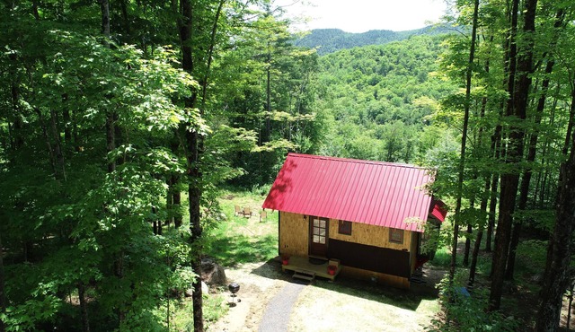 ADORABLE CABIN WITH AMAZING MOUNTAIN VIEWS CLOSE TO GORE MT