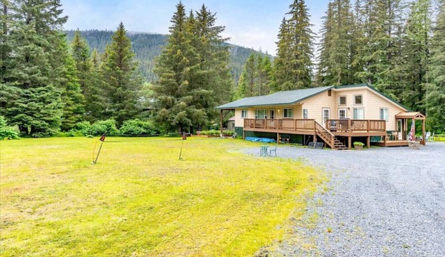 Alaska Moose Trail Lodging - Private Retreat, Sleeps 8