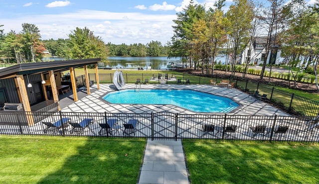 Amazing Lakefront property, Private Pool on Lake Monomonac at Tatum's Place