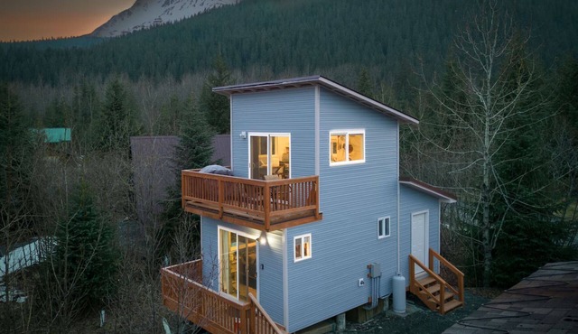 Amazing views on a quiet street just outside of Seward, AK