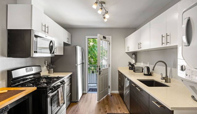 (BC1bK) Prefect Condo w/Wi-Fi For World Cup
