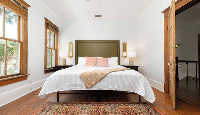 Be A Nomad | 7BR Sleeps 16 Pool Home 1 Block Jacksonville Beach