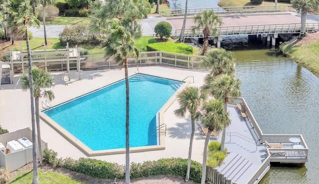 Beach-2-Green - 3BR condo w/golf views & pool