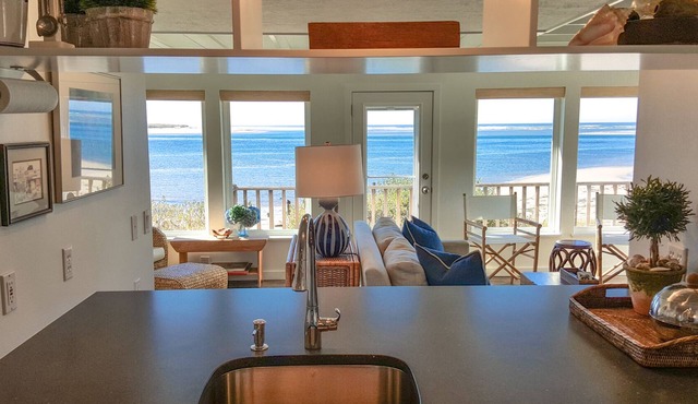 Beachfront home with private yard and Unbeatable Bay and Ocean views!