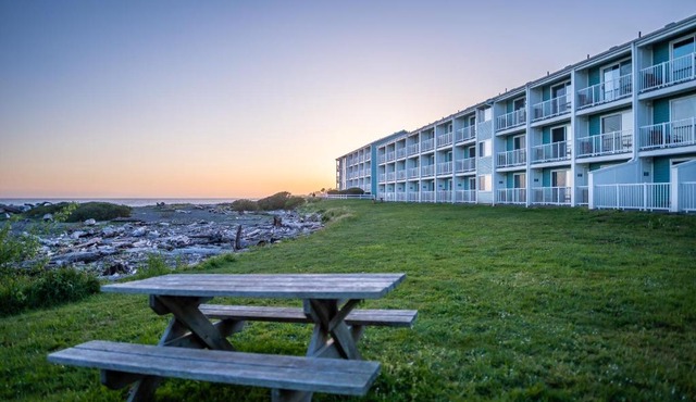 Beachfront Inn