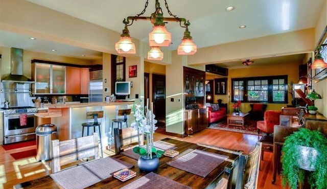 BEAUTIFUL 4 bedroom craftsman in the heart of Queen Anne!