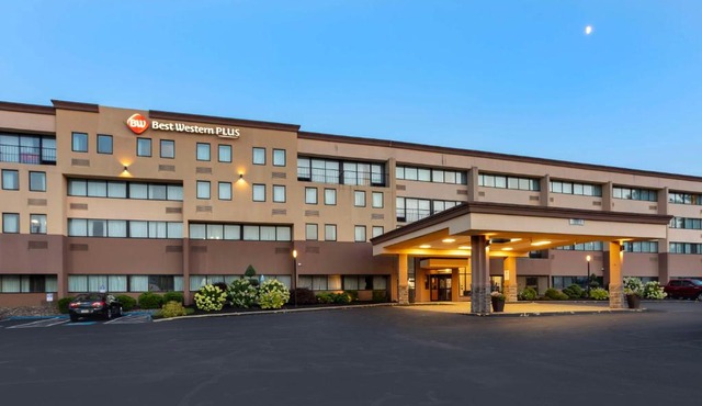 Best Western Plus Reading Inn & Suites