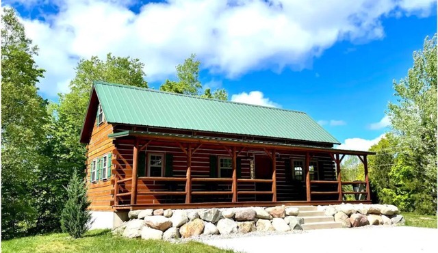 Betsie River Log Cabin near Crystal Mountain!