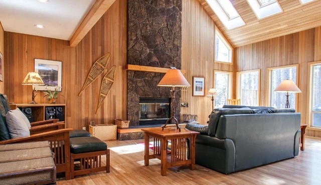 Black Butte Ranch: NW Contemporary