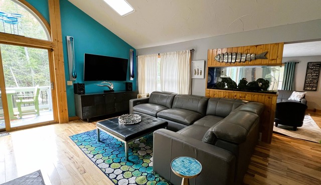 Boardman River, Fire pit, Game Room, Hot tub, Sauna