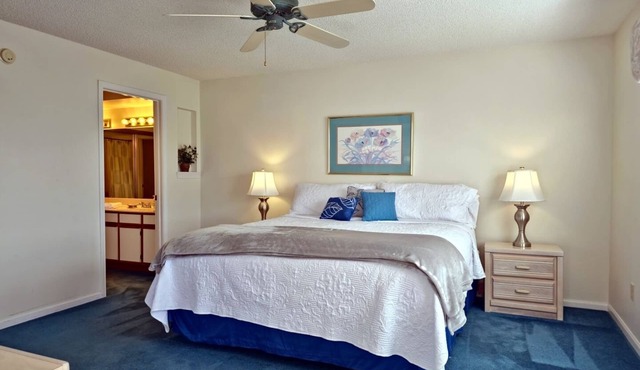By Strip~Walk-In~Clean~2 Kings~Outdoor Pool~HotTub