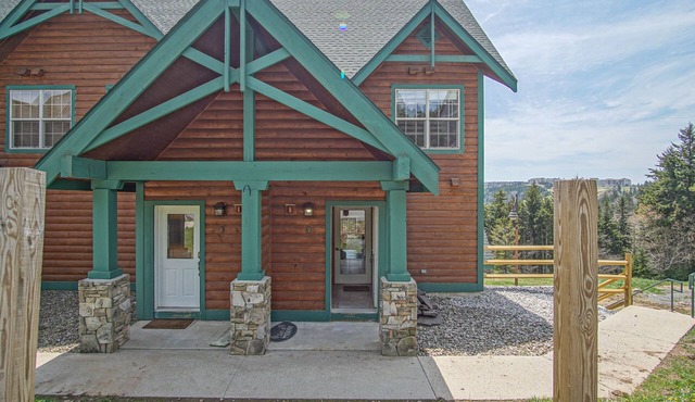 Camp 4 #21: 2 Bedrooms, 2.5 Baths: Slope Side, Gas Fireplace
