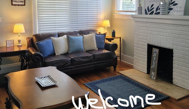 Charming 2 bedroom /2 Bathroom