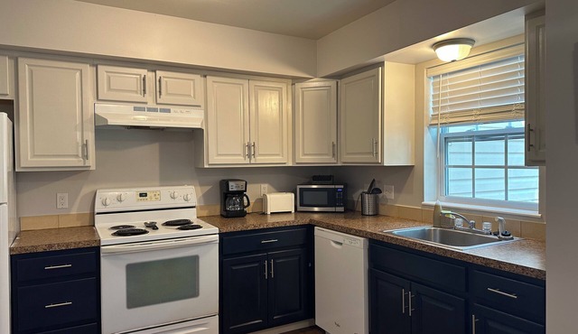 Charming 2BDR: 5 Min to Fort Leonard Wood