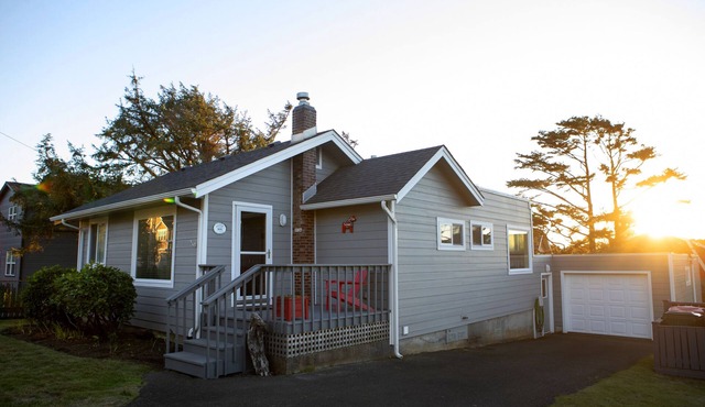 Charming Cannon Beach Cottage- Perfect Family Getaway near the beach!