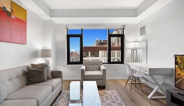 close to subway 1 BR | near Restaurant Row