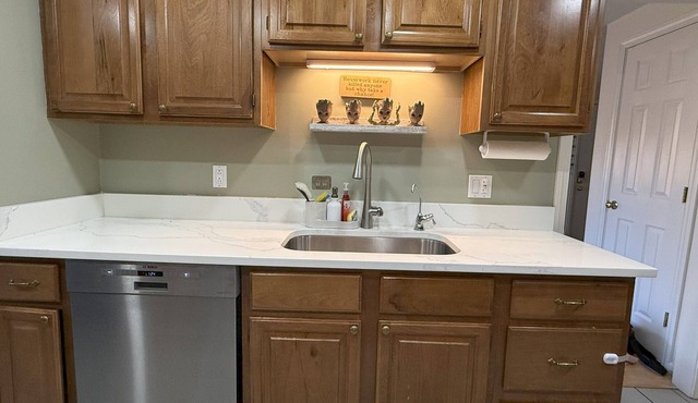 Cozy 2-bedroom condo in the heart of Shrewsbury.