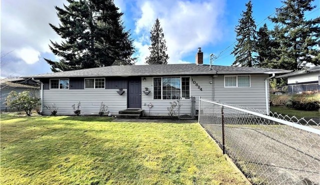 Cozy 5-bedrooms 2 baths house with hot tub