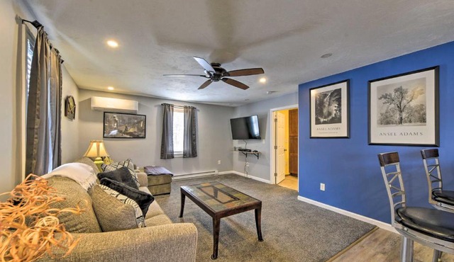 Cozy Getaway - 10 Miles to Mount Wachusett Skiing!