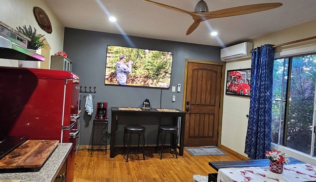 Cozy relaxing home No pet fees