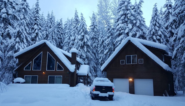 Cozy Studio Apartment Near Crystal Mtn Ski Resort & Mt Rainier National Park