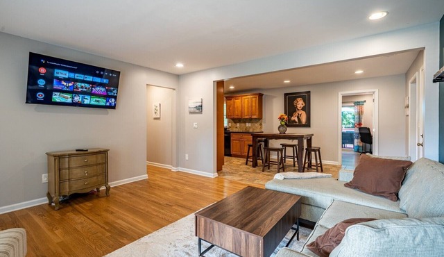 Discover Your Beautiful Dream Vacation Rental at The Battery - Truist Park!