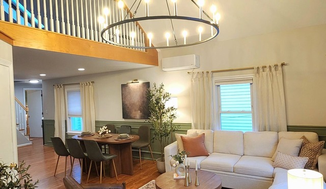 Duplex Rooftop near MIT/Kendall/Harvard with 2 FREE Parking!