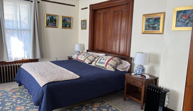 Falls Farmstead 1865 Ellis House Apt 1 Comfy Homebase for Exploring Downeast ME