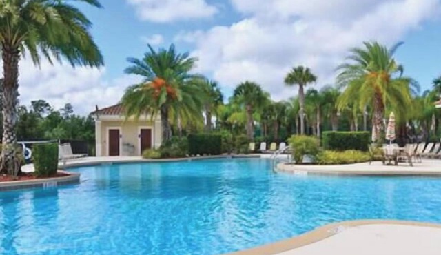 Family Friendly 2BR Condo at Oakwater Resort – 1.5 Miles to Disney