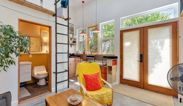 Garden Artist Loft Studio