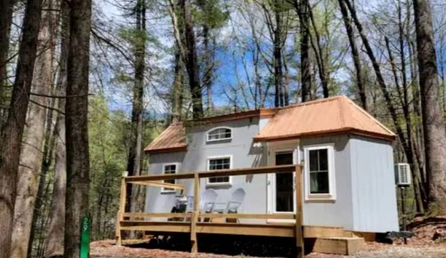 Gorgeous Georgia Glamping Rental for Two in the Chattahoochee National Forest