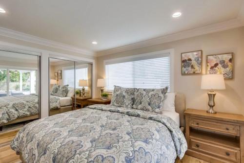 Gorgeous Upgraded 5 Bedroom & 4 Bath Home with Jacuzzi