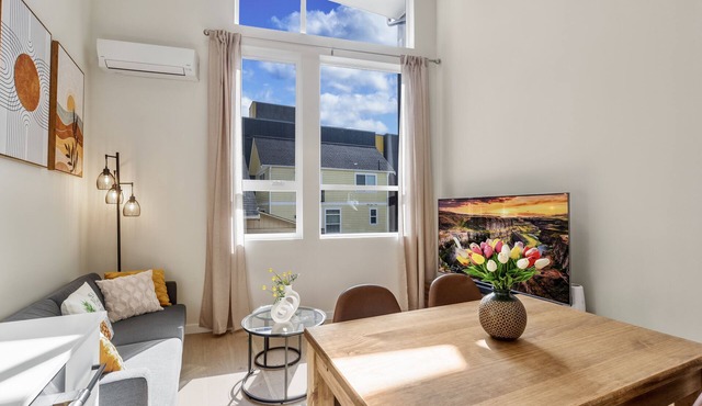 Green Lake 2B2B, A/C, close to UW & Lightrail