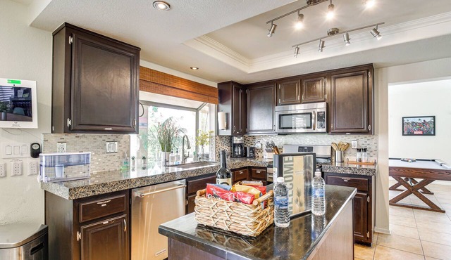 Home w/Private Pool & Game Room in Indio!