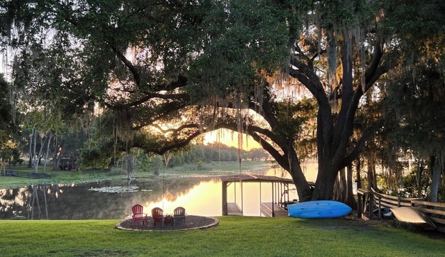 Lake Breeze Cottage 2