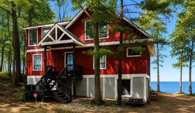 Lakefront | Hot Tub | Fire Pit | Beach Access | Lake Views | Dogs