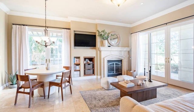 Luxurious condo in beautiful Lake Las Vegas - Golfing, Hiking, Swimming nearby!