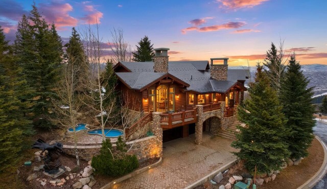 Luxury 7BR Ski-In/Ski-Out Deer Valley Home w/Hot Tubs