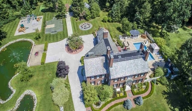 Luxury Mansion Retreat near Lake George and Saratoga