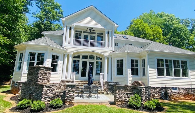 Luxury Private Waterfront Home on Private Side, Lake Anna