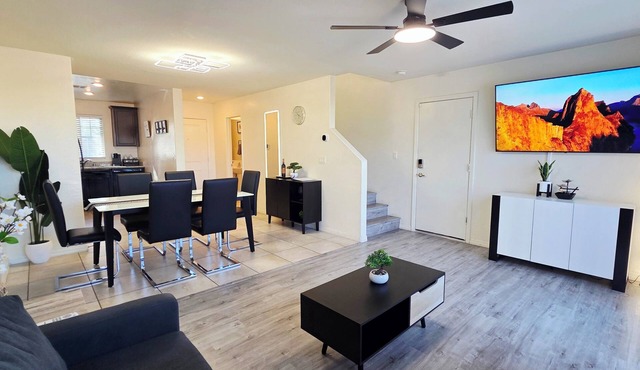 ⭐️⭐️⭐️⭐️⭐️ Luxury, Sleek & Modern Vibes!｜15 min to Downtown! ✅️